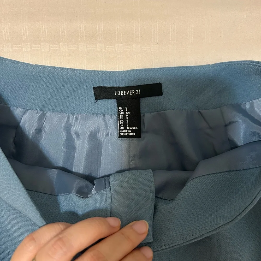 Forever 21 Blue Mini Skirt with Zipper Size S like New - Picture 2 of 5